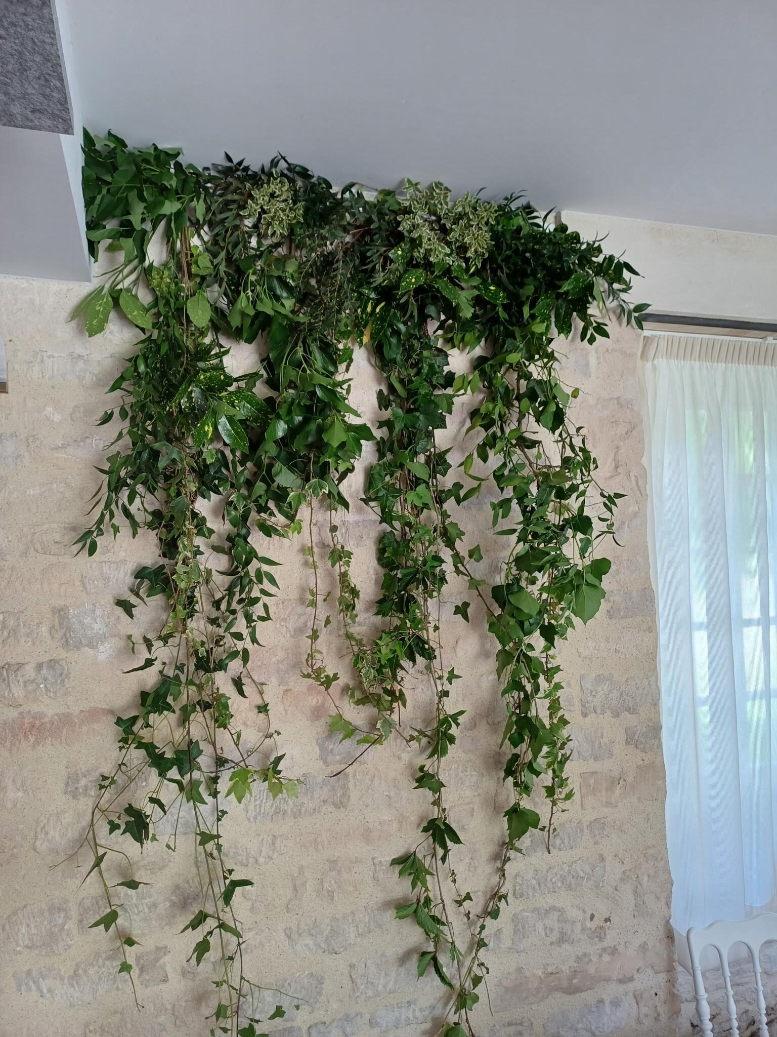 Photo de la décoration murale de cérémonies familiales au Prieuré Normandie