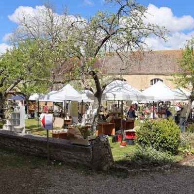Photo du salon des potiers au Prieuré Saint Gabriel