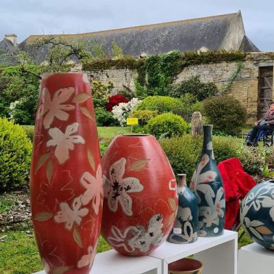 Photo du salon des potiers au Prieuré Saint Gabriel